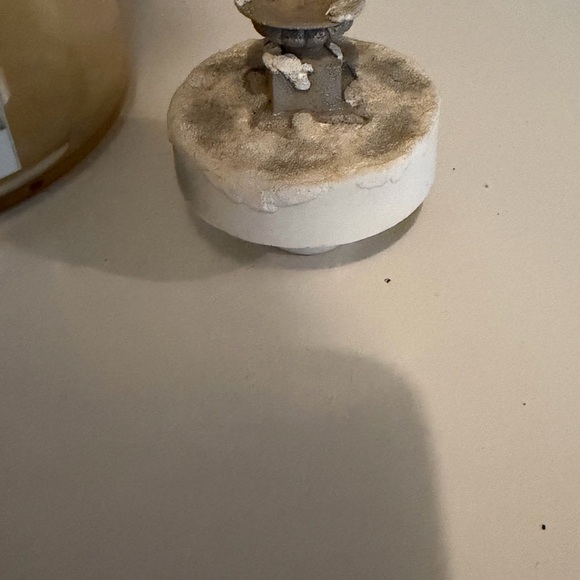 Yankee Candle Snow Angels Jar Candle and Topper - Picture 4 of 8